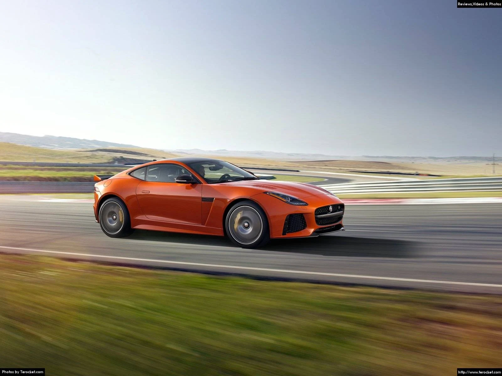 Hình ảnh xe ô tô Jaguar F-Type SVR Coupe 2017 & nội ngoại thất