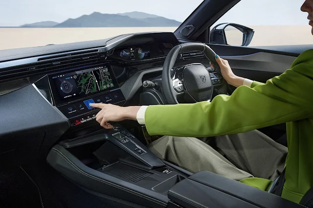 interior peugeot 408