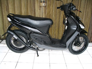 Yamaha mio Black modified