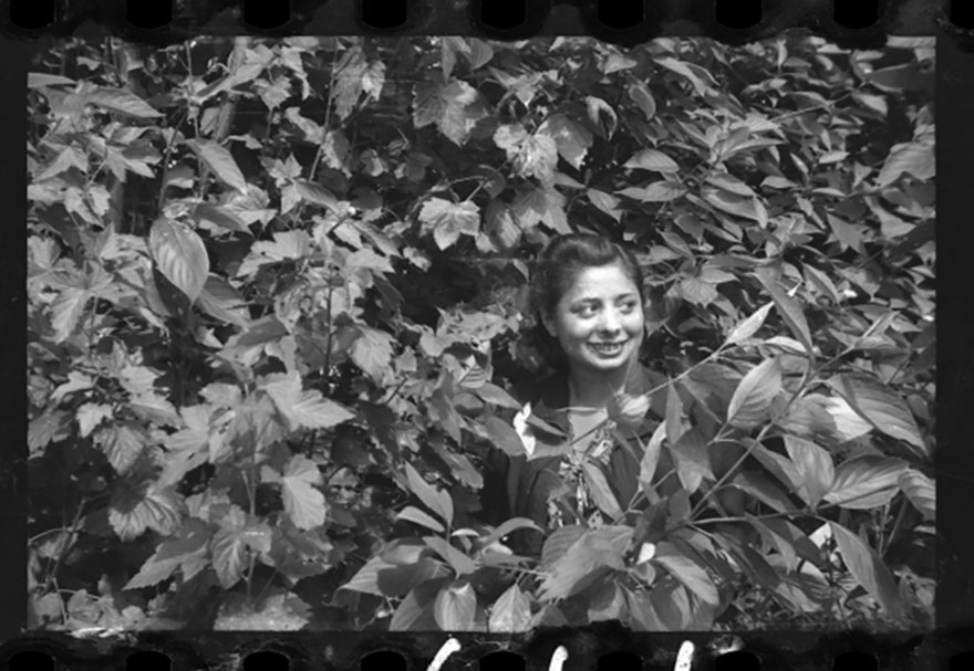 These 32 Pictures Had Been Buried For Years. The Reason Is Heart-Breaking - 1940-1944: Young Girl Among The Greenery
