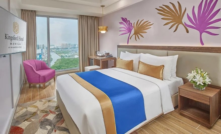 A room in Kingsford Hotel Manila that can be booked via Trip.com