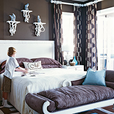 Dark Gray Bedroom on This Room Feels So Cozy With The Dark Gray And Just A Hint Of Bright