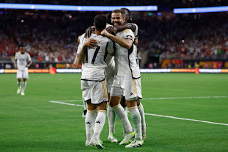 Crónica Real Madrid 2 Manchester United 0: Bellingham y Joselu prolongan el invicto blanco