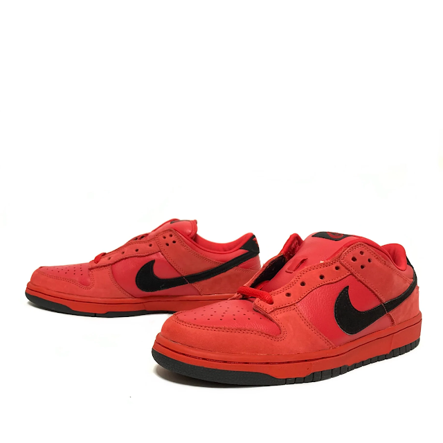 Nike Dunk Low SB True Red