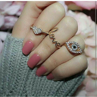 girl finger dp with ring for whatsapp dp