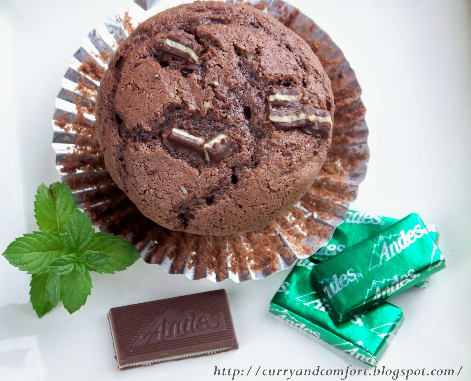 chocolate cup cake images Grasshopper Cupcakes (Chocolate Mint Cupcakes)
