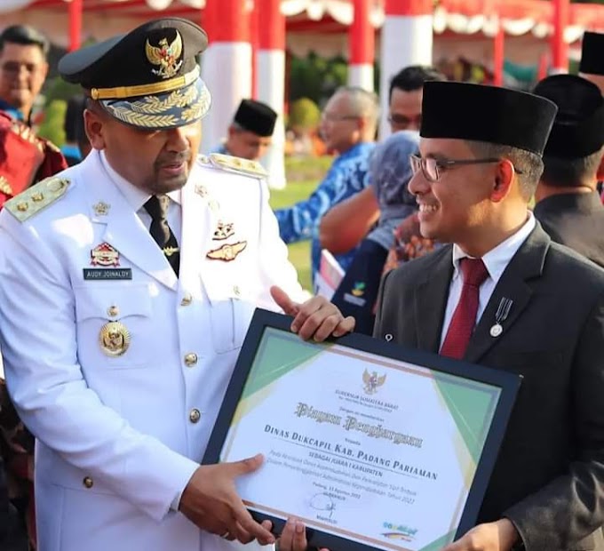 Kembali Disdukcapil Padang Pariaman Raih Penghargaan Terbaik Tingkat Sumatera Barat