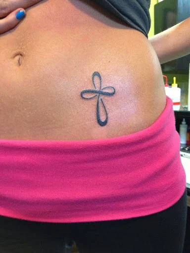 tatuajes del infinito para mujer