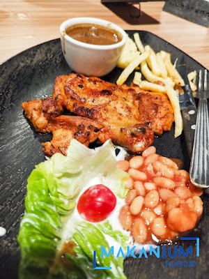 Grilled Chicken with Black Pepper Sauce