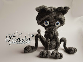 Krawka: Crochet smelly cat, wires inside, eyes and nose made from modeling clay