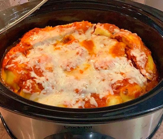 Slow Cooker Ravioli Lasagna