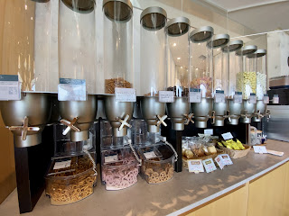 TSUTAYA BOOKSTORE CAFE 福岡空港店
