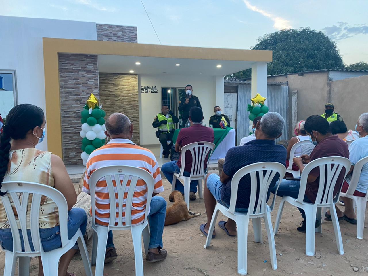 https://www.notasrosas.com/Policía Guajira crea Primer Frente de Seguridad Local Tecnológico en Maicao