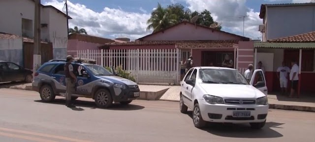 Falsos agentes de endemias são presos após roubar casa e agredir mulher em Barreiras