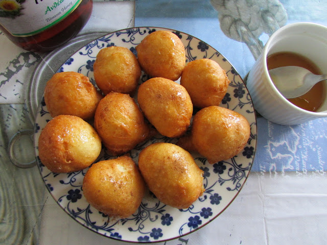 Loukoumades, czyli tradycyjne greckie pączki