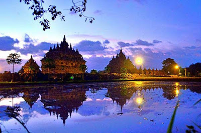 Plaosan temple at dusk