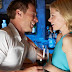 Θέλεις να σε προσέχουν οι γυναίκες στα μπαρ; Δες ποιο είναι το μυστικό που τις ελκύει!