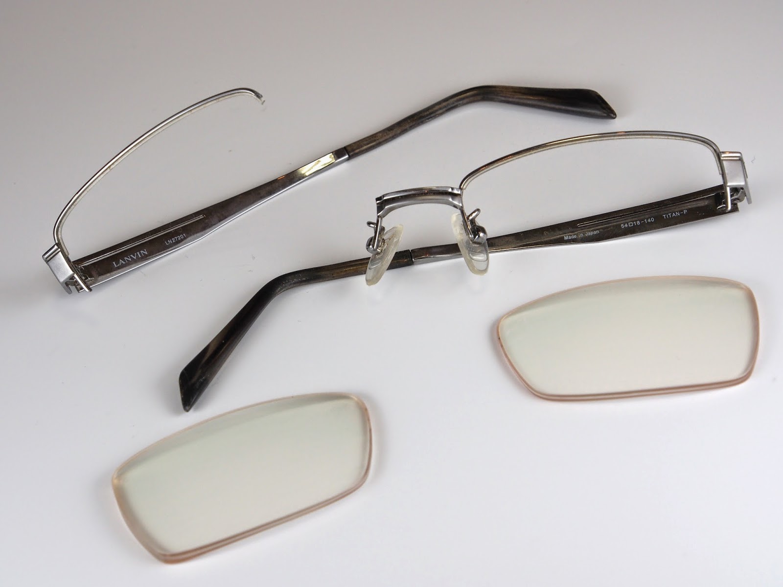 愛知県岡崎市で１８８２年創業の眼鏡専門店 メガネの吉川屋ブログ 修理 壊れたメガネのレンズを活かして縁なしにリフォーム
