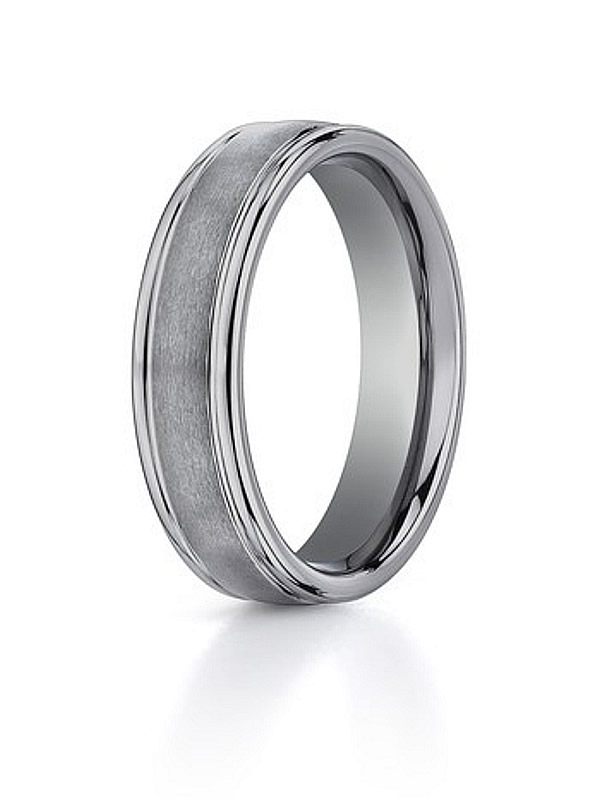 The best choice for men wedding rings tungsten rings with a bold model