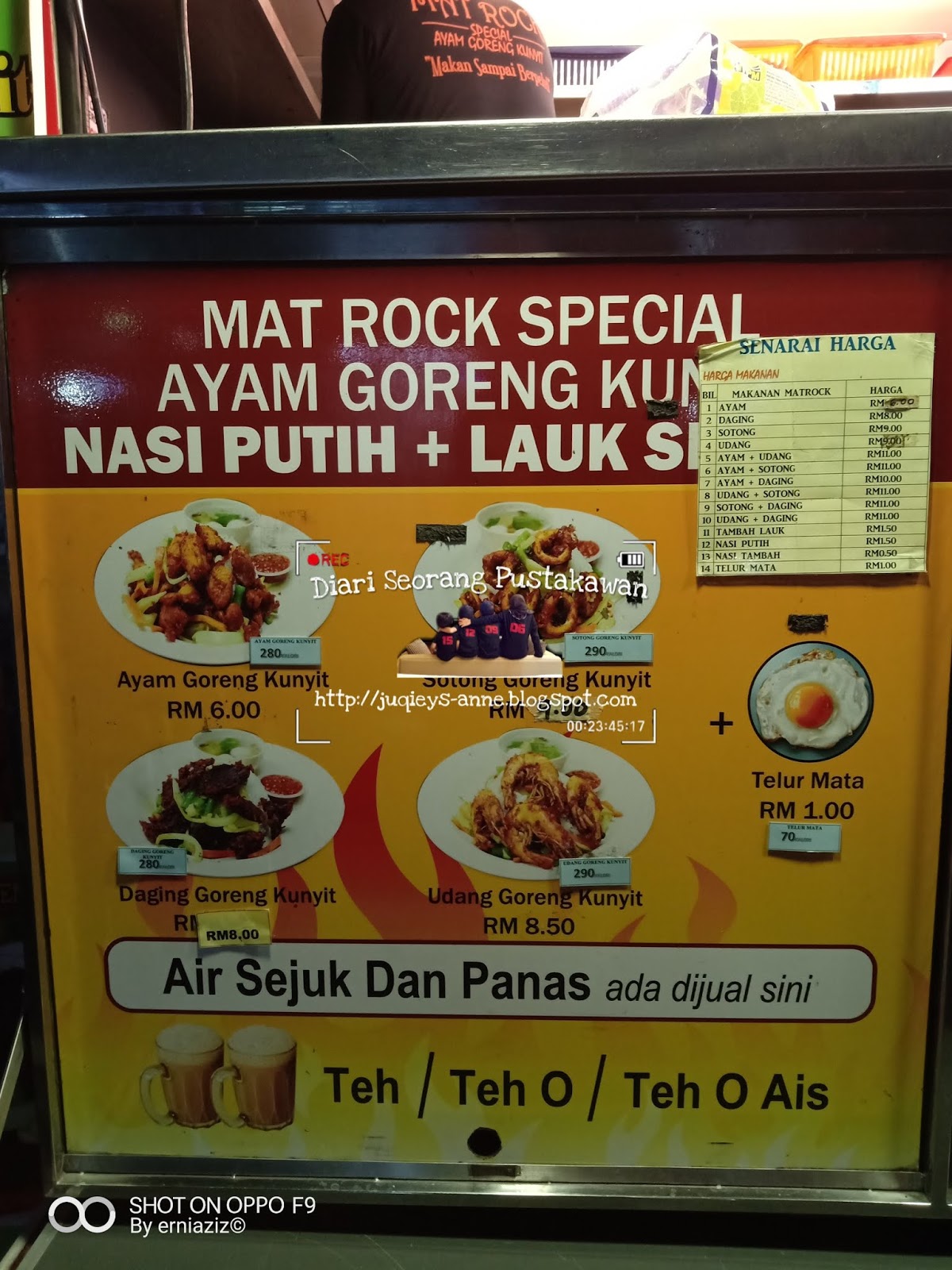 Diari Seorang Pustakawan Mat Rock Ayam Goreng Kunyit