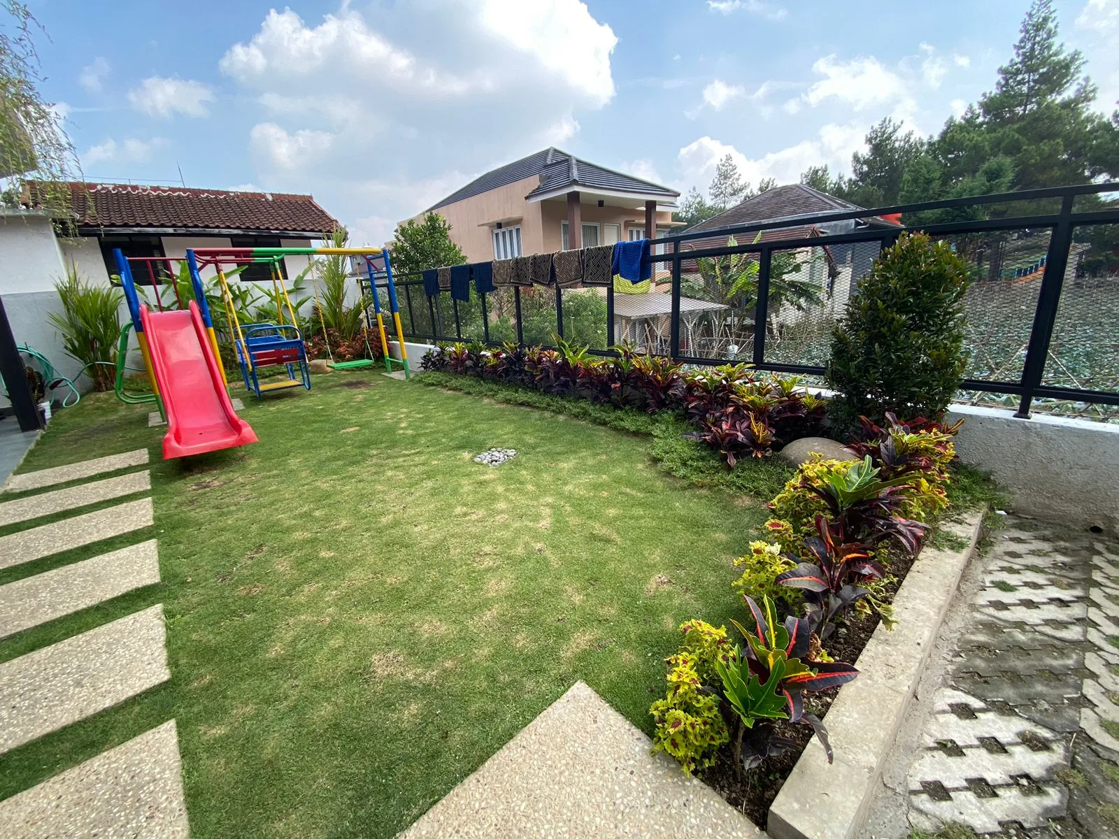 VA(7) Villa Avilla Taman Bermain Anak