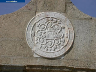 Azulejos e Placas de Pedra de Castelo de Vide, Portugal (Tiles)