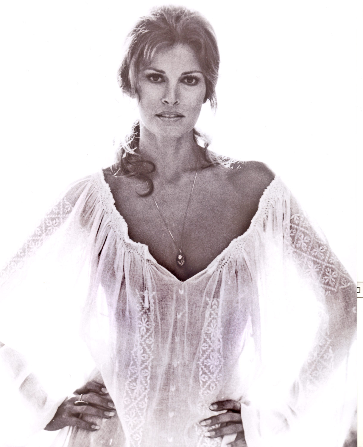 29459_raquel__welch__z_002_122_427lo.jpg | tahnee welch images ...