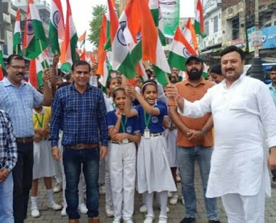 Gurukul Vidyapeeth organized a rally to make people aware of the Tricolor campaign at Har Ghar