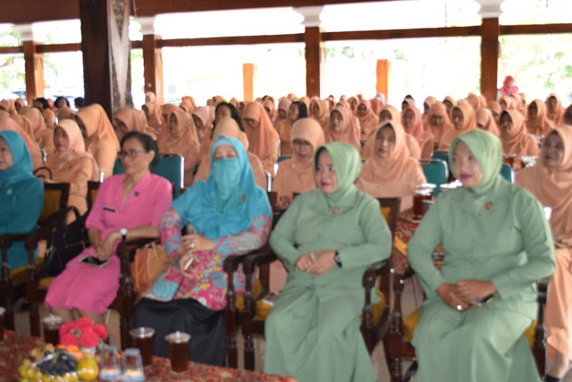 KodimKaranganyar - HUT Dharma Wanita Persatuan ke 20 Pemkab Karanganyar Gelar Syukuran