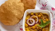 Chole Bhature Recipe / Chole Bhature Recipe How To Make Pressure Cooker Chana Bhature Instant Chole Bhature Nehas Cook Book / The other day, i was watching a video on the harmful effects of some of the utensils that we use.
