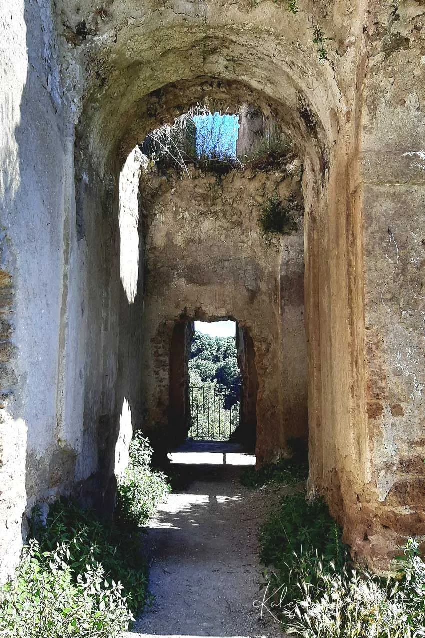 Monterano Antica — miasto duchów