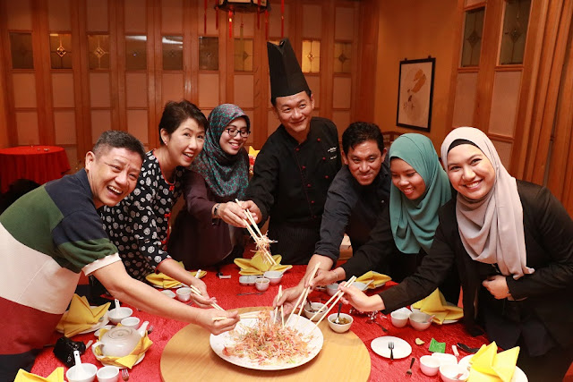 MAKAN-MAKAN CHINESE NEW YEAR 2018 (CNY) HALAL DI GRAND BLUEWAVE HOTEL SHAH ALAM 