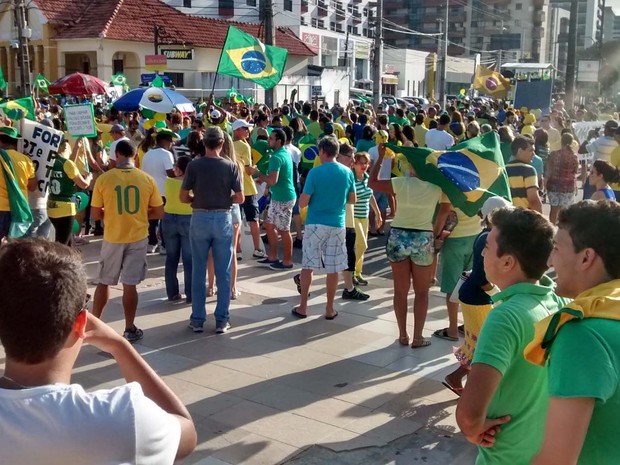 João Pessoa e Campina Grande têm manifestações contra o governo