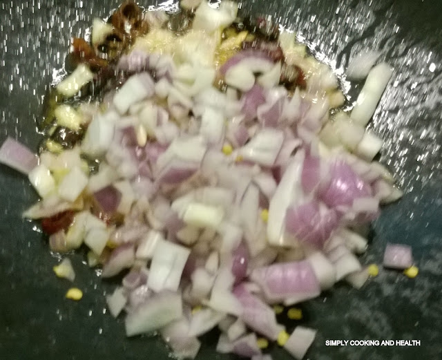 Frying onion