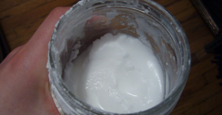 Magical Baking Soda Shampoo Will Grow Your Hair Faster