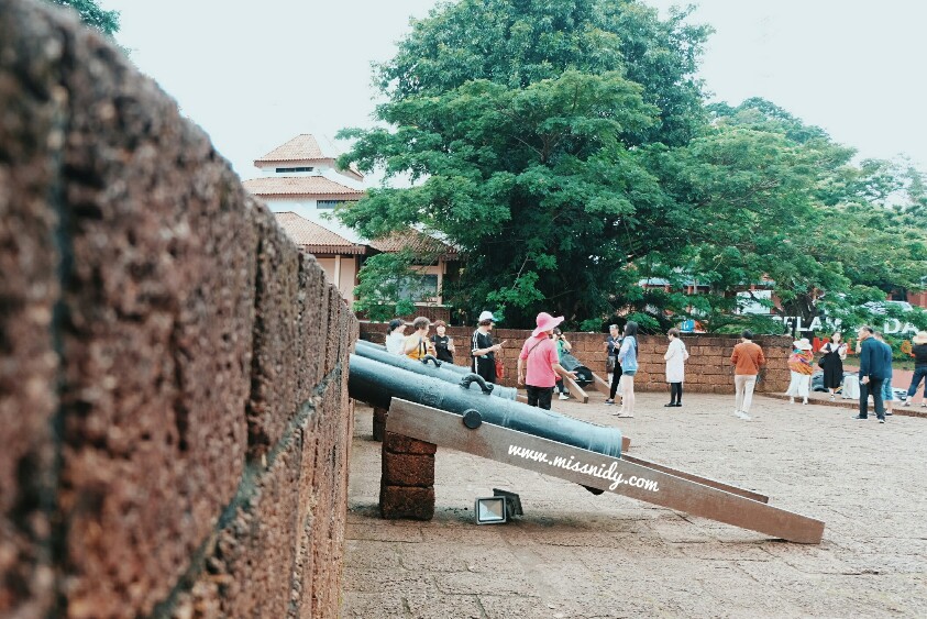 dutch fort melaka