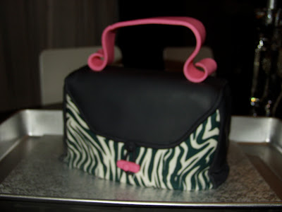 animal print cakes. This zebra print cake looks