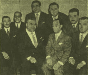 Rafael del Bagno, Mario Lalli, Enrique Francini, Julio Ahumada, Jaime Gosis,Elvino Vardaro, Galván y José Luis en los Astros del tango