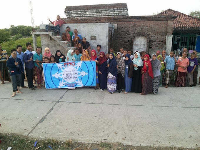 Sholat Jamaah Bersama Orang-Orang Sakit Jiwa