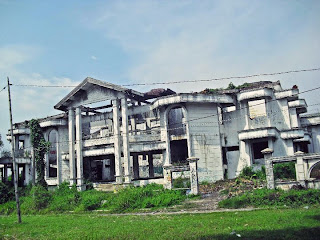 Tempat angker di Indonesia