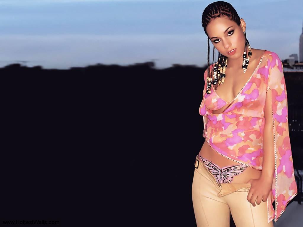 Alicia Keys Hot Wallpaper | EWT Fun Online | Wallpapers | Scraps