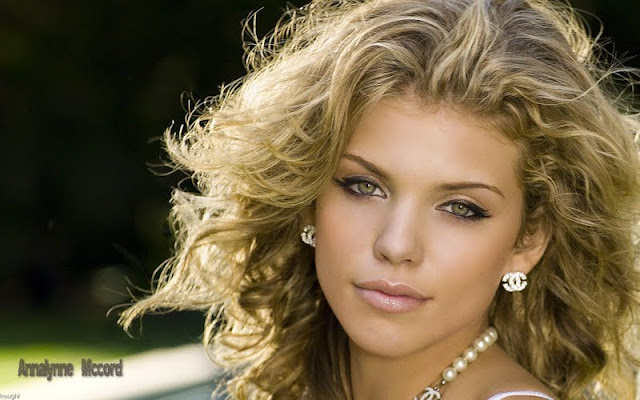 AnnaLynne McCord Biography and Photos