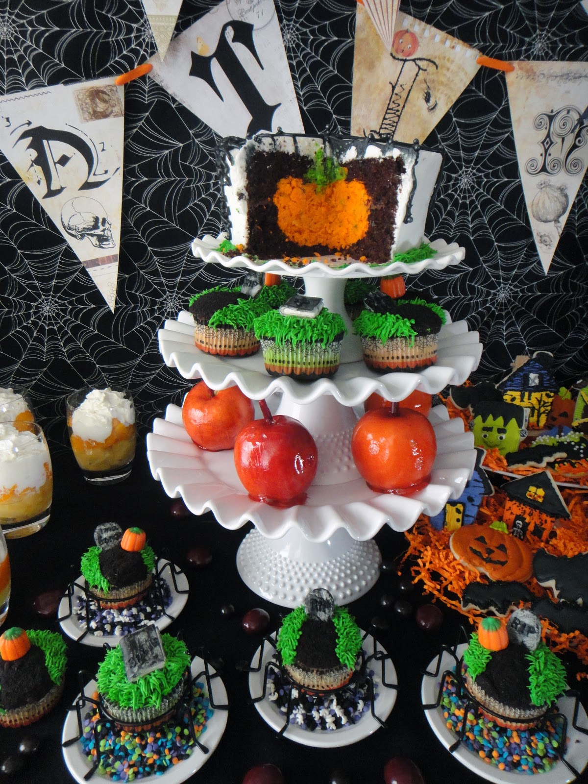 Worth Pinning: Happy Haunting Halloween Party