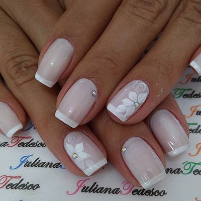 unhas com esmalte branco 3