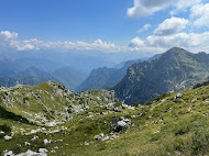 View east from trail 101 toward La Cornetta and Valtorta