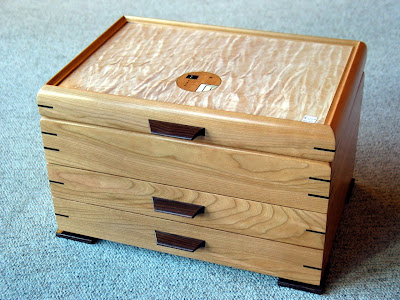 jewelry box, closed