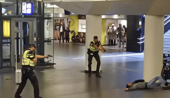Amsterdam stabbing was terror attack, 2 injured are Americans, officials say