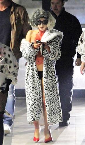 Lady Gaga Outfits,Lady Gaga Phenomenon,Lady GaGa,Celebrity Styles