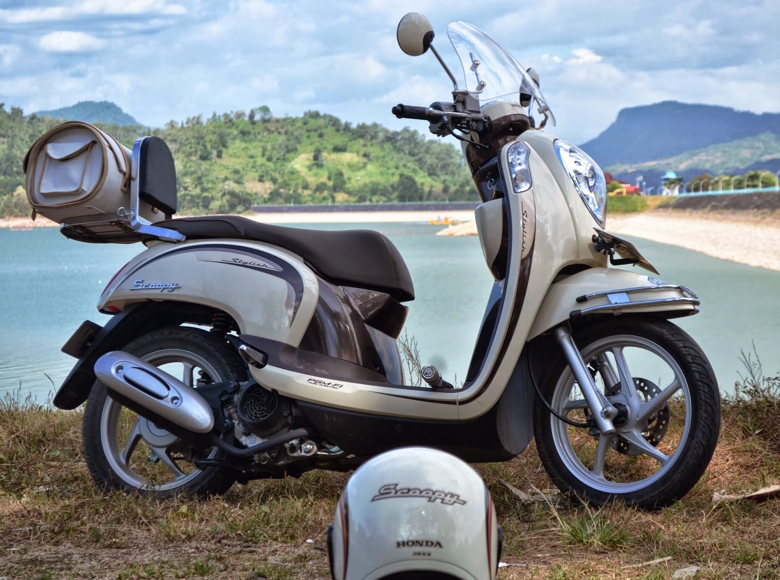 89 Modifikasi Scoopy Gaya Retro Kumpulan Modifikasi Motor Scoopy