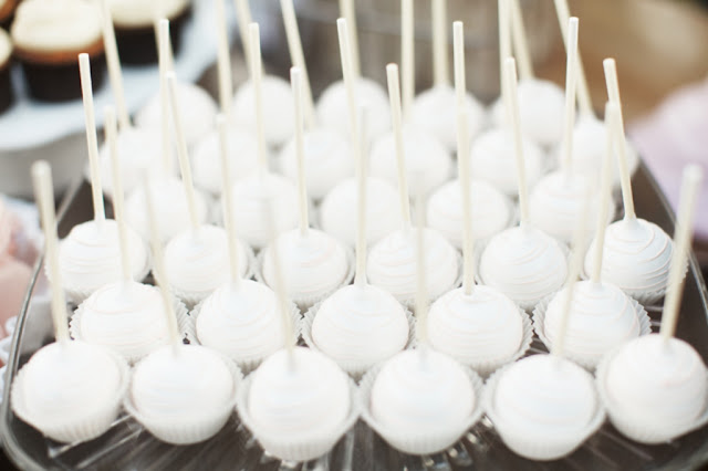 Minneapolis Cake Pops for Wedding